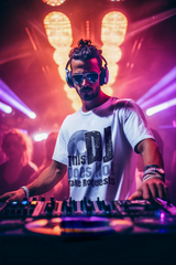 This DJ Don't Take Requests - T-Shirt - 5 Colors